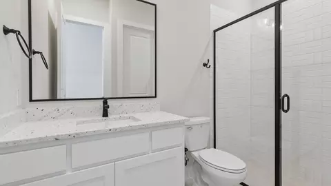Bath - 921 Partridge Rd, Prosper, TX 75078 photo 3 of 5