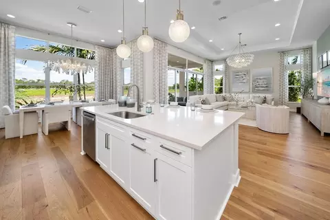 Kitchen - 2841 Ridgecrest Pl, Naples, FL 34112 photo 3 of 4