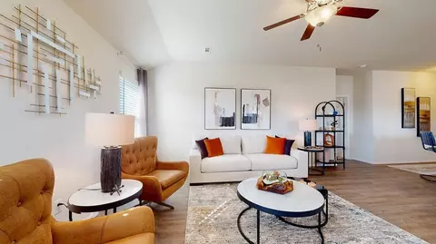 Living - 11430 S 240th E Ave, Broken Arrow, OK 74014 photo 2 of 3