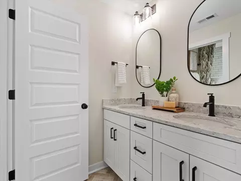 Bath - 151 Thompson Rd, Kennett Square, PA 19348 photo 6 of 15