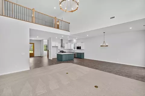 Living - 151 Thompson Rd, Kennett Square, PA 19348 photo 11 of 43