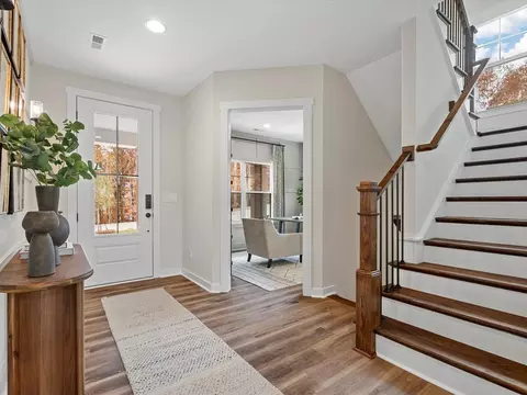 Entry Way - 151 Thompson Rd, Kennett Square, PA 19348 photo 8 of 13