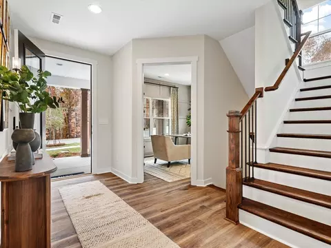 Entry Way - 151 Thompson Rd, Kennett Square, PA 19348 photo 11 of 13