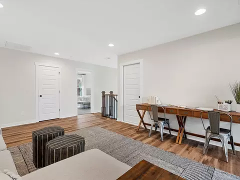 Entry Way - 151 Thompson Rd, Kennett Square, PA 19348 photo 7 of 13