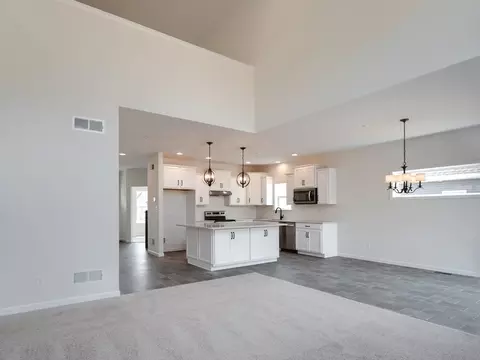 Living - 151 Thompson Rd, Kennett Square, PA 19348 photo 10 of 43