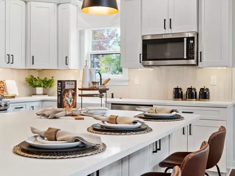 Kitchen - 151 Thompson Rd, Kennett Square, PA 19348 photo 9 of 53
