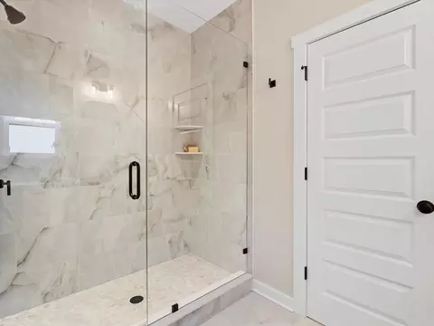 Bath - 151 Thompson Rd, Kennett Square, PA 19348 photo 3 of 15