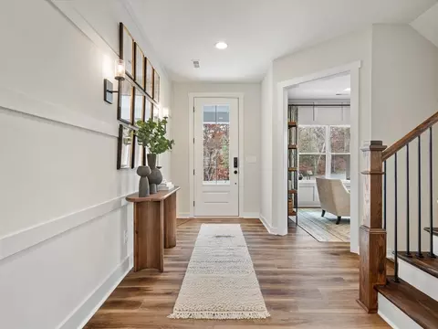 Entry Way - 151 Thompson Rd, Kennett Square, PA 19348 photo 9 of 13