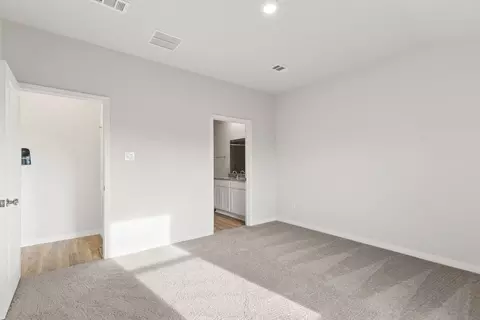 Bedroom - 117 Irelyn Dr, Cleburne, TX 76031 photo 4 of 9