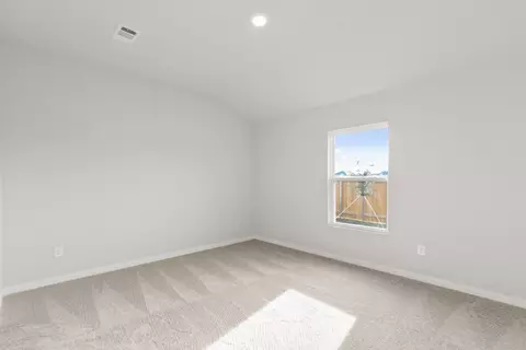 Bedroom - 117 Irelyn Dr, Cleburne, TX 76031 photo 5 of 9