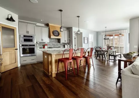 Kitchen - 940 S High Point Rd, Madison, WI 53719 photo 3 of 4