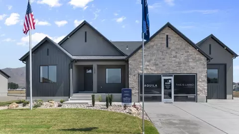Exterior - 1024 E Ira Hodges Scenic Pkwy, Eagle Mountain, UT 84005 photo 5 of 6