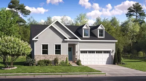 63 Spitzenburg St, Martinsburg, WV 25403