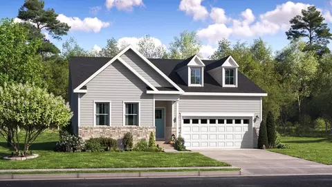 63 Spitzenburg St, Martinsburg, WV 25403
