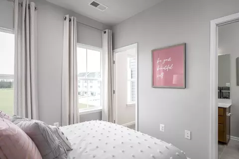 Bedroom - 1900 Distillery Ave, Baltimore, MD 21222 photo 13 of 14