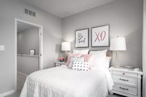 Bedroom - 1900 Distillery Ave, Baltimore, MD 21222 photo 12 of 14