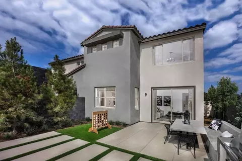 15709 Butterfly Dr, Fontana, CA 92336