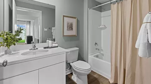 Bath - 1566 Bentstalk Dr, Frederick, MD 21703 photo 10 of 14