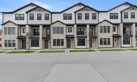 1033 Concan Dr, Plano, TX 75075
