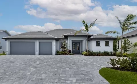 131 Templewood Ct, Marco Island, FL 34145