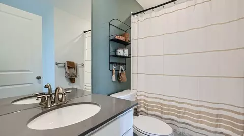 Bath - 5276 E 146th Ct, Thornton, CO 80602 photo 3 of 5
