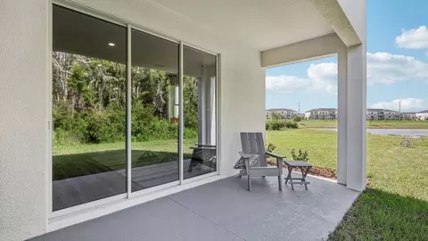 Exterior - 32405 Welling Blade Lp, Wesley Chapel, FL 33545 photo 3 of 7