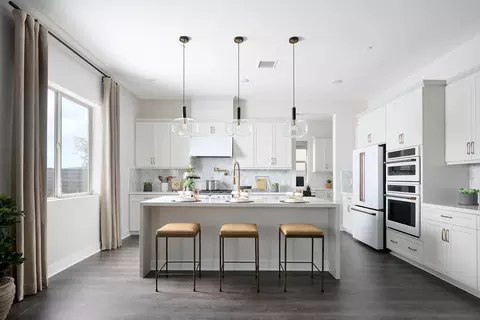 245 Renewal Rd, Rancho Mission Viejo, CA 92694