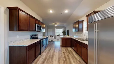 465 S Pitman St, Prairie Grove, AR 72753