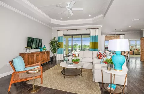 Living - 13427 Old Creek Ct, Parrish, FL 34219 photo 2 of 5