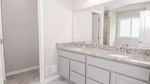 Bath - 930 E Drahner Rd, Oxford, MI 48371 photo 2 of 8