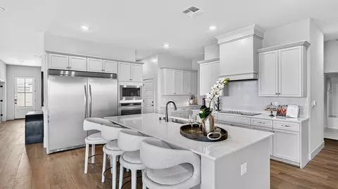 Kitchen - 965 Pinecrest Rd W, Madera, CA 93636 photo 2 of 6