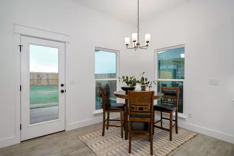 Dining - 101 W Seminole St, Strafford, MO 65757 photo 2 of 3