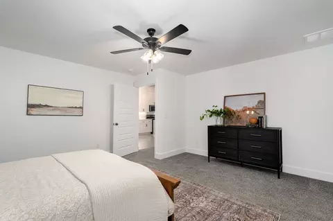 Bedroom - 101 W Seminole St, Strafford, MO 65757 photo 2 of 4