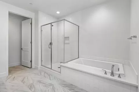 Bath - 3476 Butler Pl, Escondido, CA 92027 photo 4 of 7