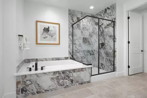 Bath - 3476 Butler Pl, Escondido, CA 92027 photo 6 of 7