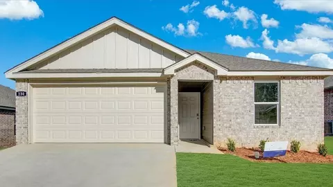 145 Stone Canyon Dr, Maumelle, AR 72113