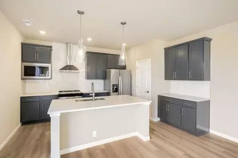 Kitchen - 626 Noola St, Windsor, CO 80550 photo 2 of 4