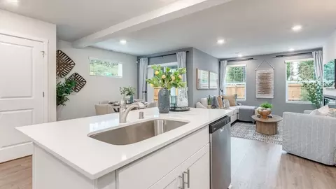 Kitchen - 1110 SE 193rd Pl, Camas, WA 98607 photo 5 of 11