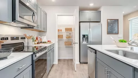 Kitchen - 1110 SE 193rd Pl, Camas, WA 98607 photo 9 of 11