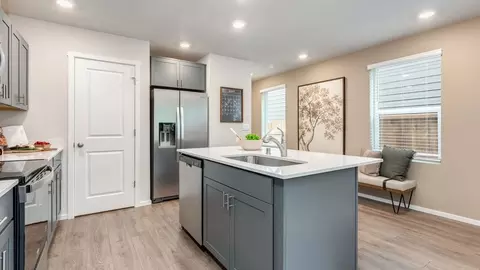 Kitchen - 1110 SE 193rd Pl, Camas, WA 98607 photo 8 of 11