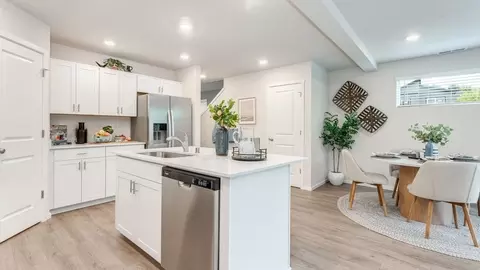 Kitchen - 1110 SE 193rd Pl, Camas, WA 98607 photo 2 of 11