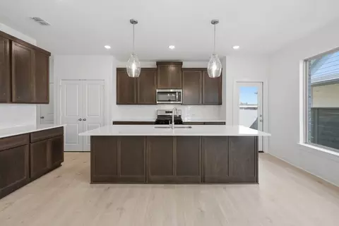 Kitchen - 1504 Ramble Way, Celina, TX 75009 photo 2 of 7