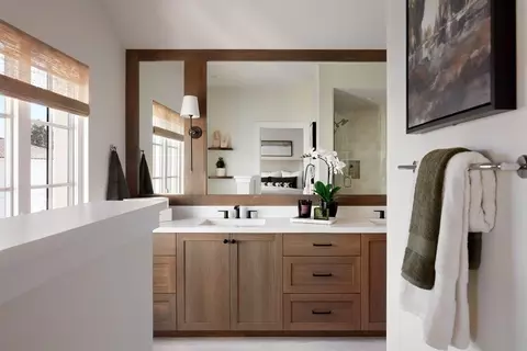 Bath - 38456 Cedar Blvd, Newark, CA 94560 photo 5 of 8