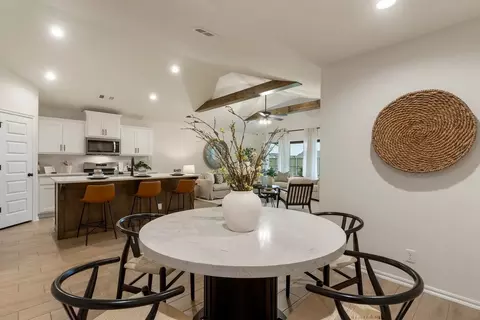 Dining - 1535 E 36th St N, Tulsa, OK 74106 photo 2 of 3