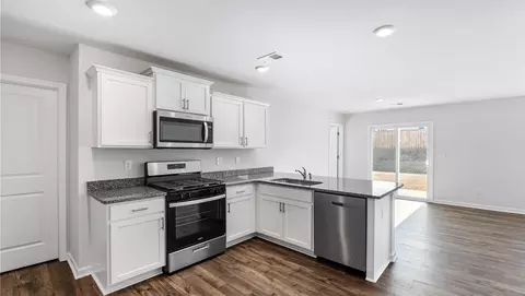 Kitchen - 106 Cascade Ln, Seneca, SC 29678 photo 1 of 7