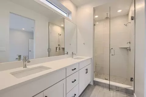 Bath - 11720 Verse Rd, Lone Tree, CO 80124 photo 1 of 1