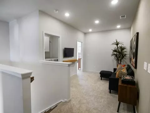 Entry Way - 548 E Standing Springs Rd, Simpsonville, SC 29680 photo 4 of 7