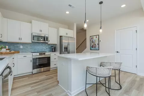 Kitchen - 548 E Standing Springs Rd, Simpsonville, SC 29680 photo 3 of 6