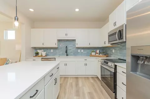Kitchen - 548 E Standing Springs Rd, Simpsonville, SC 29680 photo 1 of 6