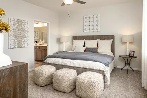 Bedroom - 2204 Ridgeline Dr, Hebron, KY 41048 photo 4 of 6